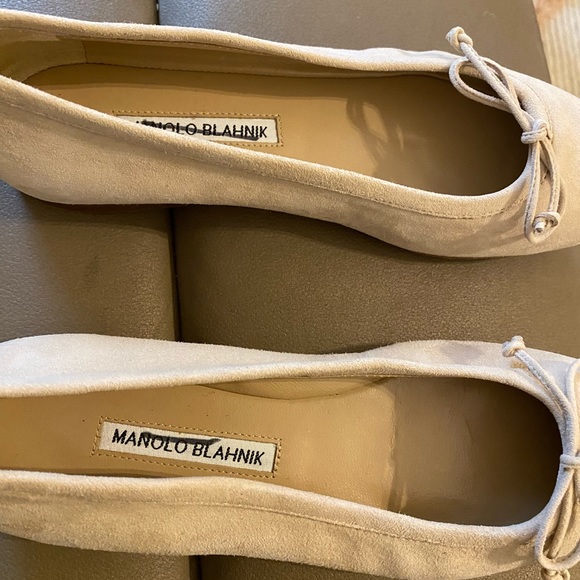 Manolo Blahnik Veralli Suede Ballet Flats Size 37/7 . - Picture 3 of 12